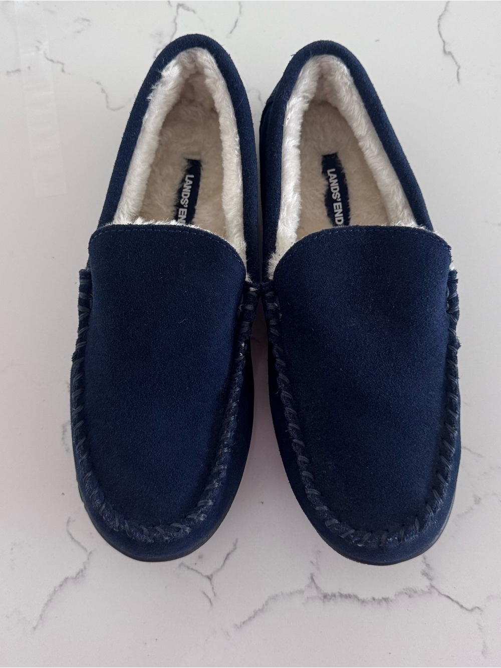 Lands’ End Womens 8 Navy Suede Faux Fur Lined Moccasin Slippers NWOB